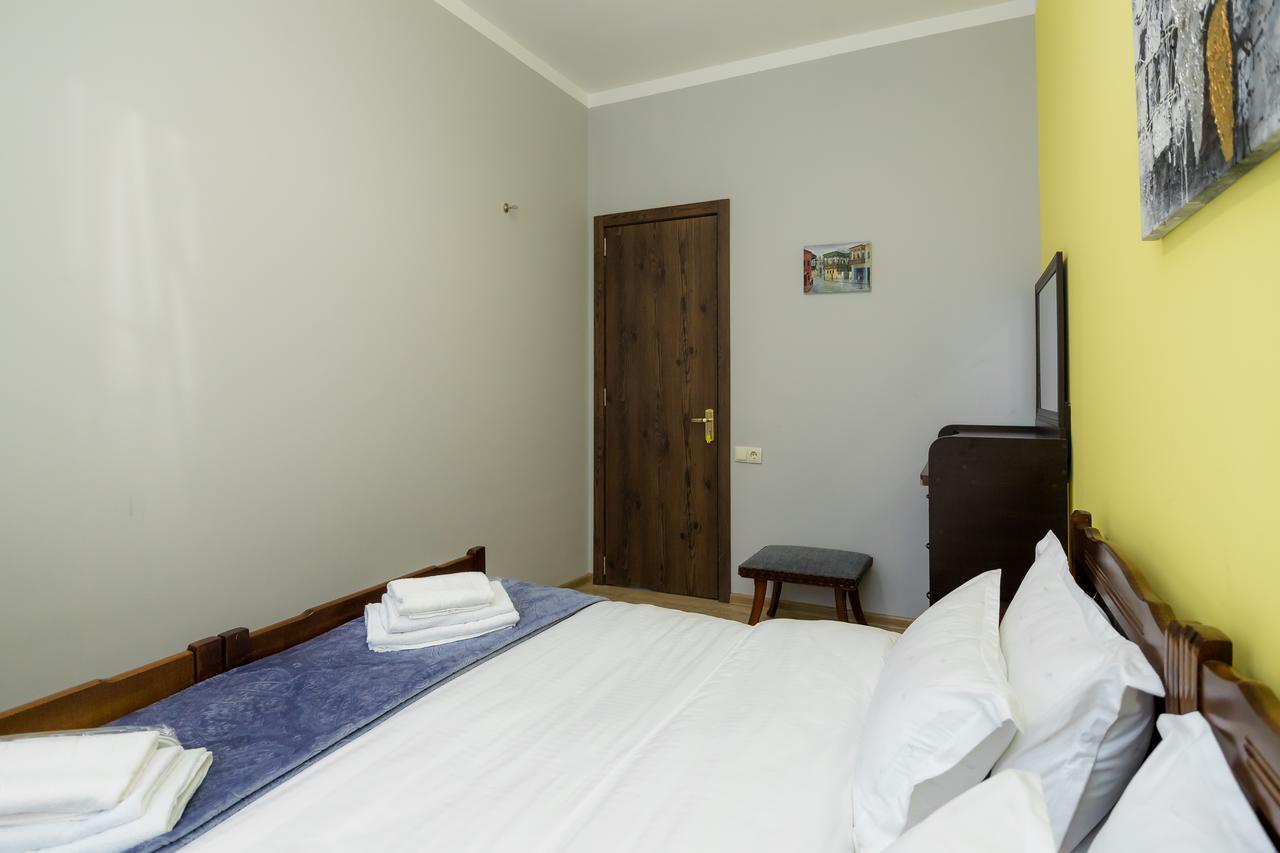 Big Family Guest House Tbilisi Exterior photo