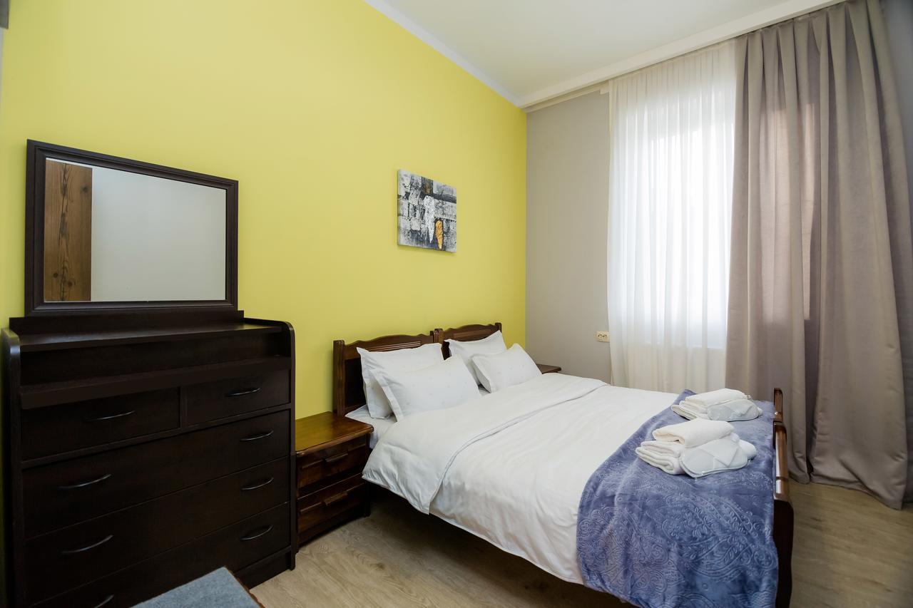 Big Family Guest House Tbilisi Exterior photo
