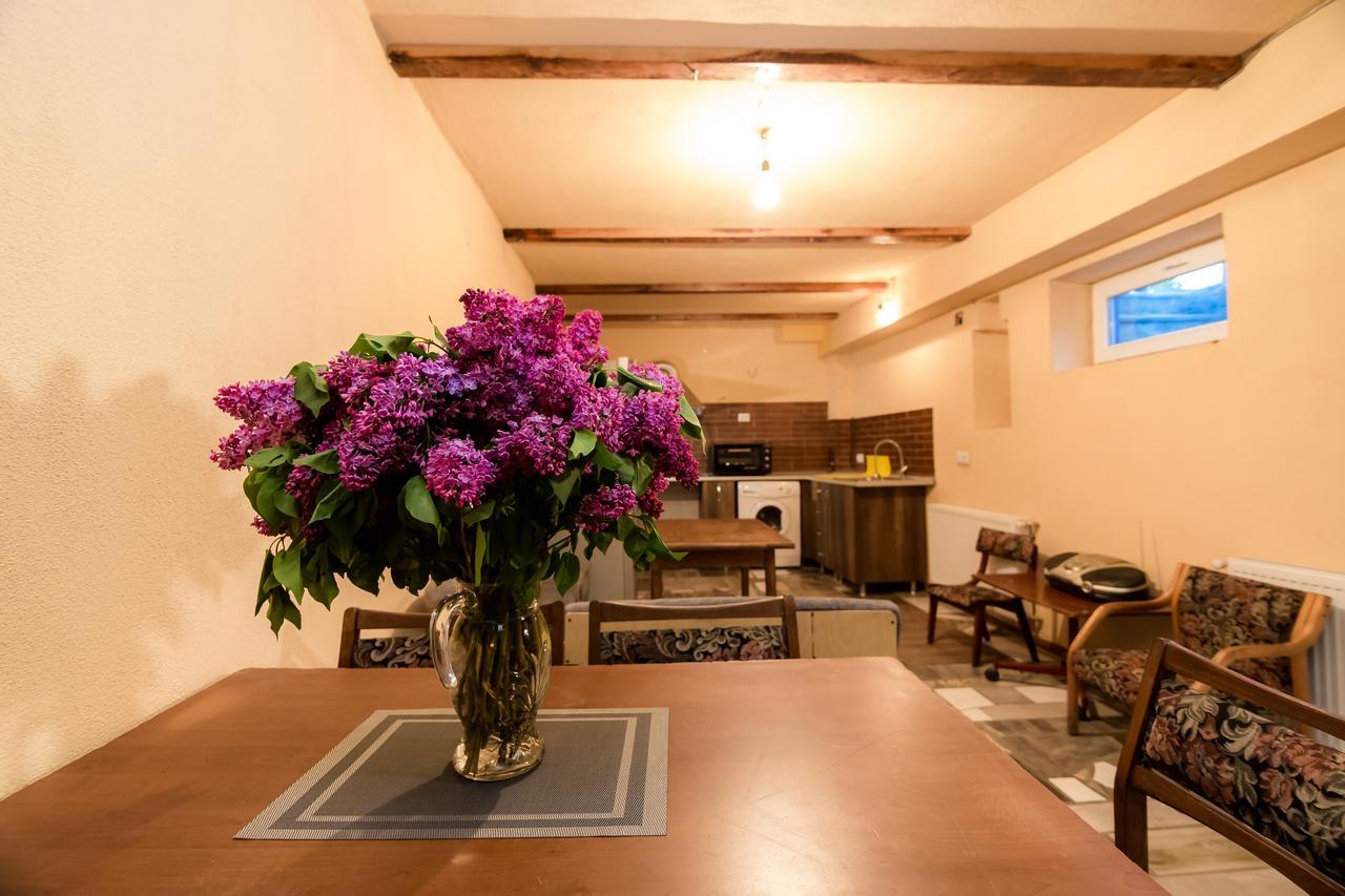 Big Family Guest House Tbilisi Exterior photo